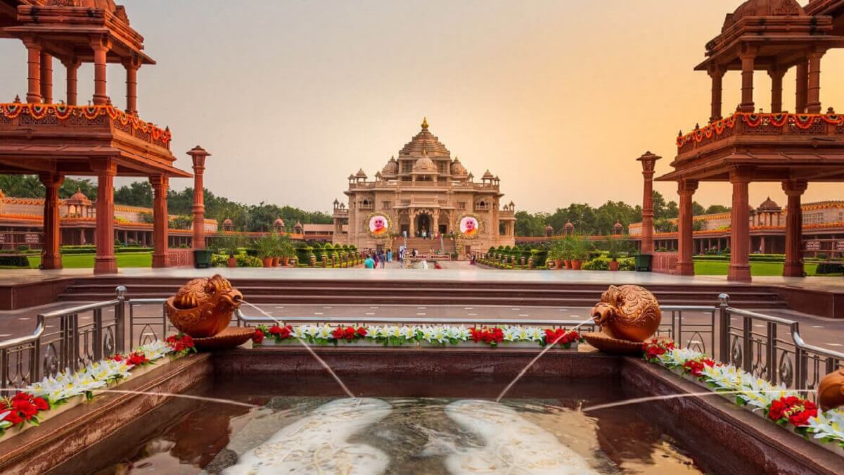 Travel Image 4
